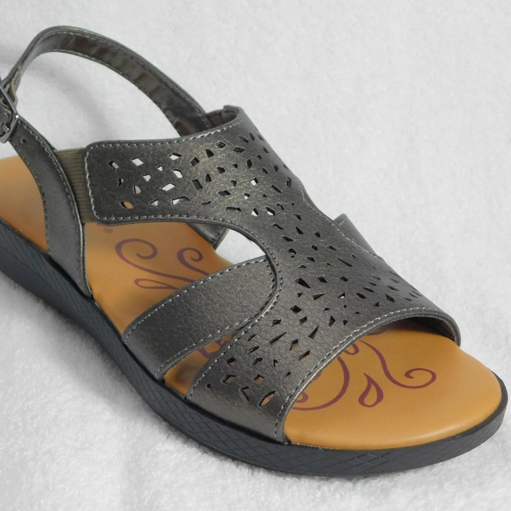 W478 Easy Street Pewter Bolt Sandals Women's Shoes Size 6.5 M